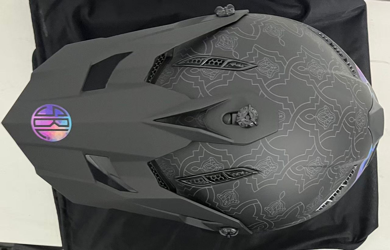 Casco SBL miniatura 4